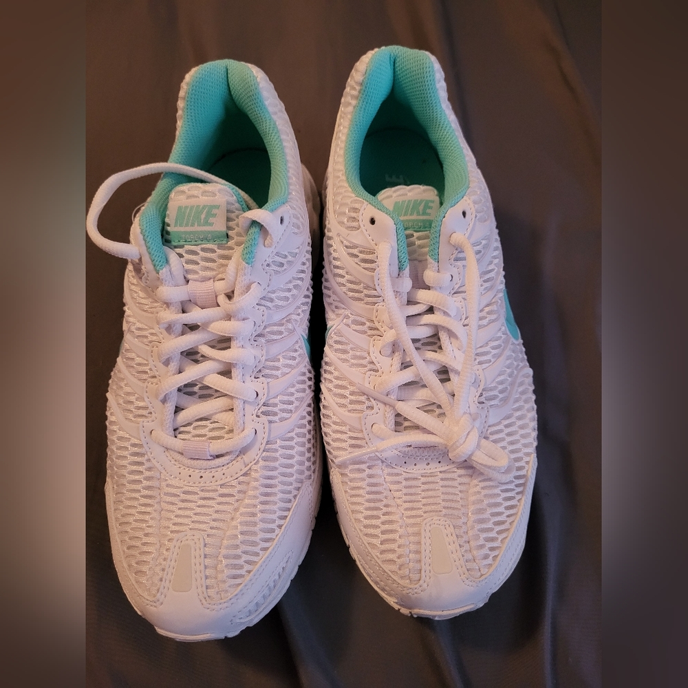 Nike Air Max. 8.5